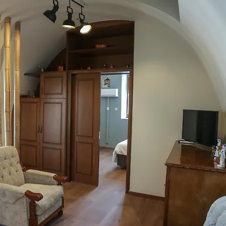Apartament Stylianos House 1 *